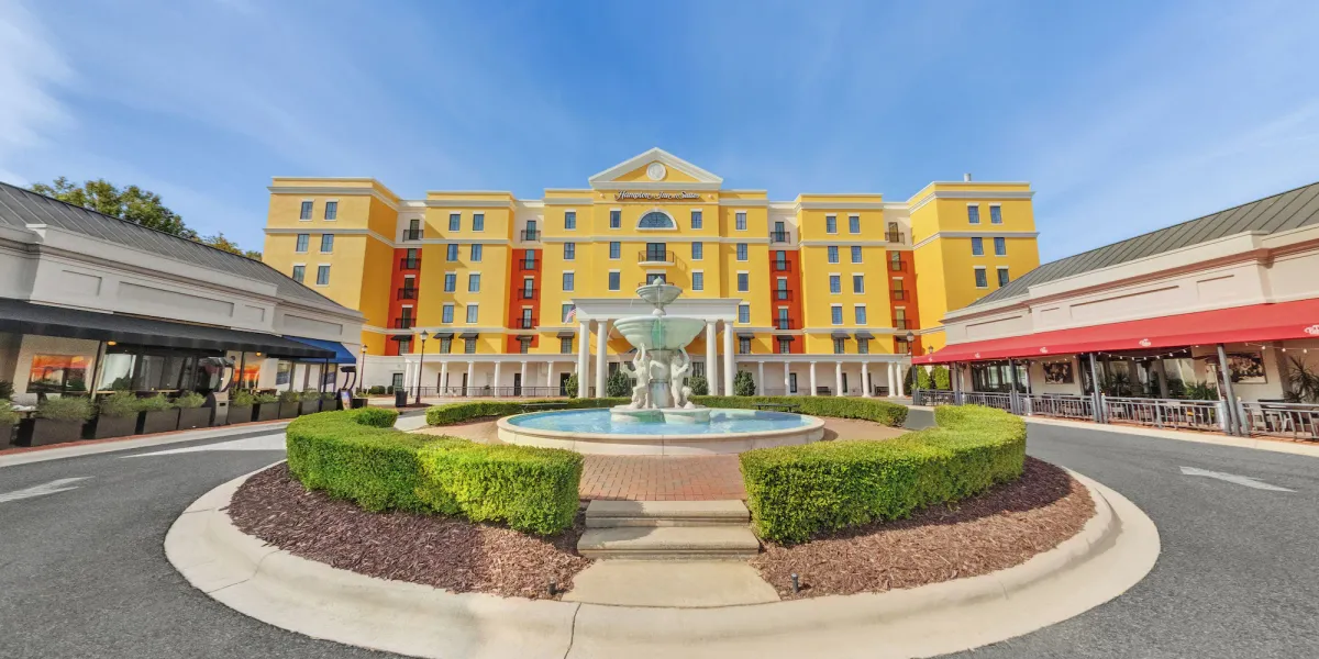 Image of Hampton Inn & Suites South Park at Phillips Place