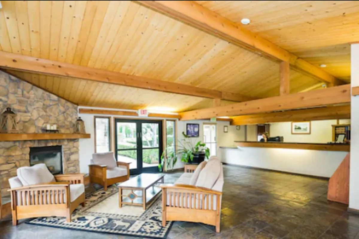 Image of Los Gatos Lodge