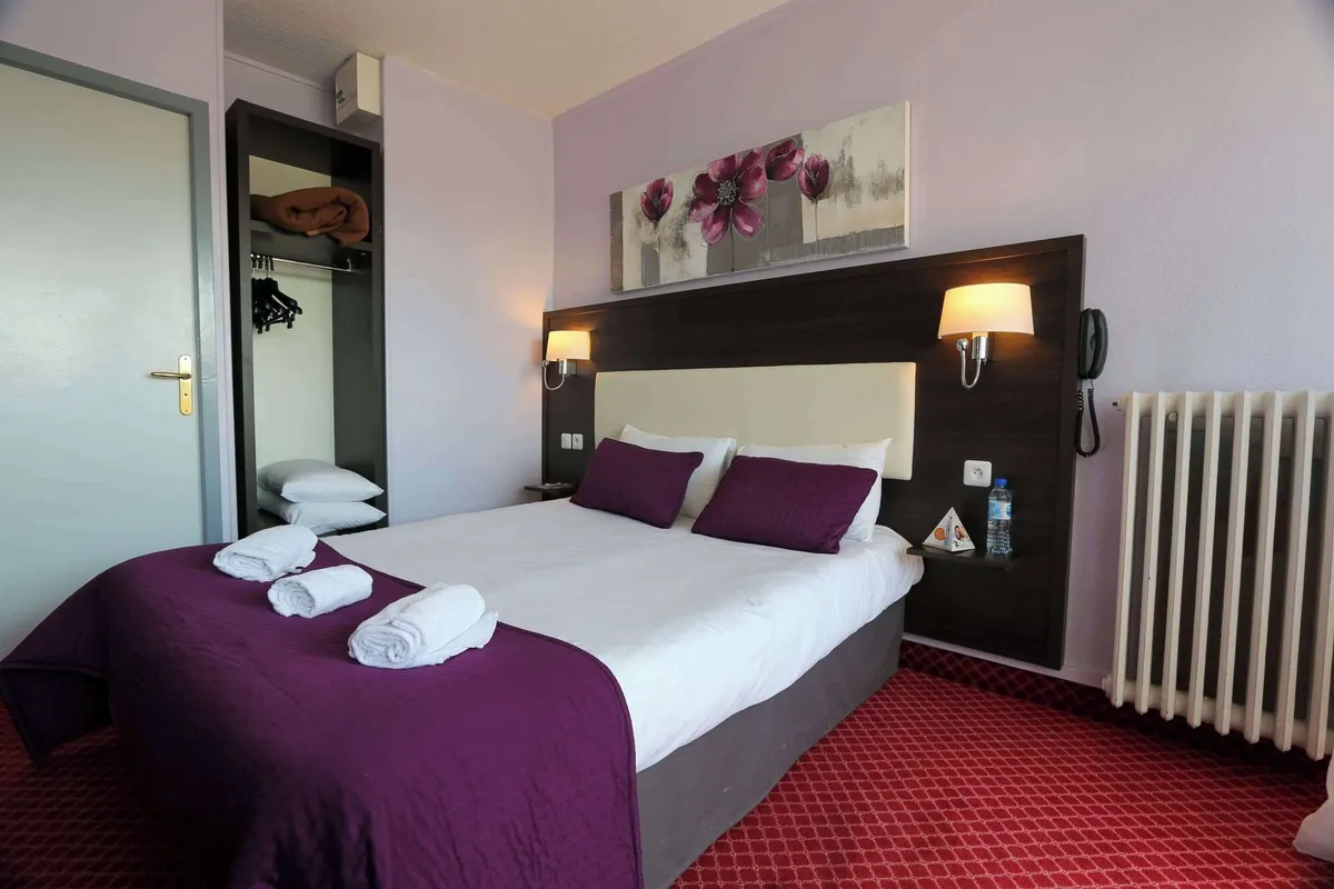 Image of Brit Hotel Bleu Nuit