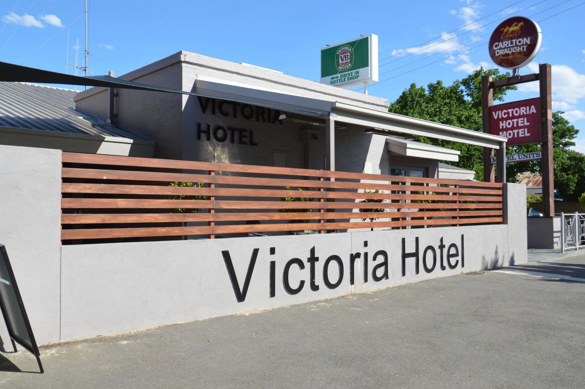 Image of Elmore Victoria Hotel Motel