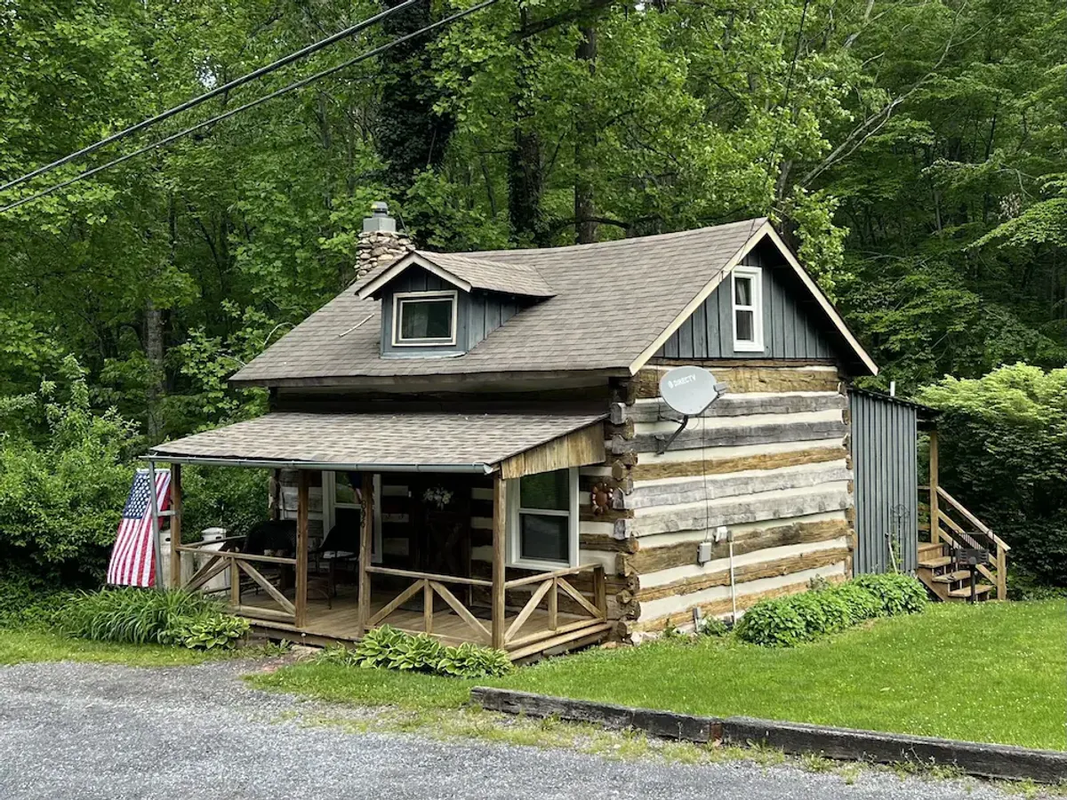 Image of Logwood Cabin Pre Civil War