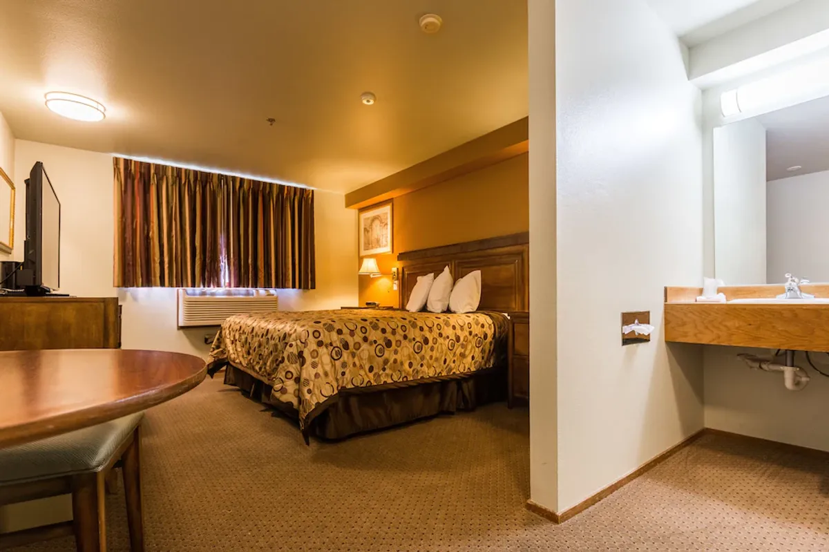 Image of Bay City Inn