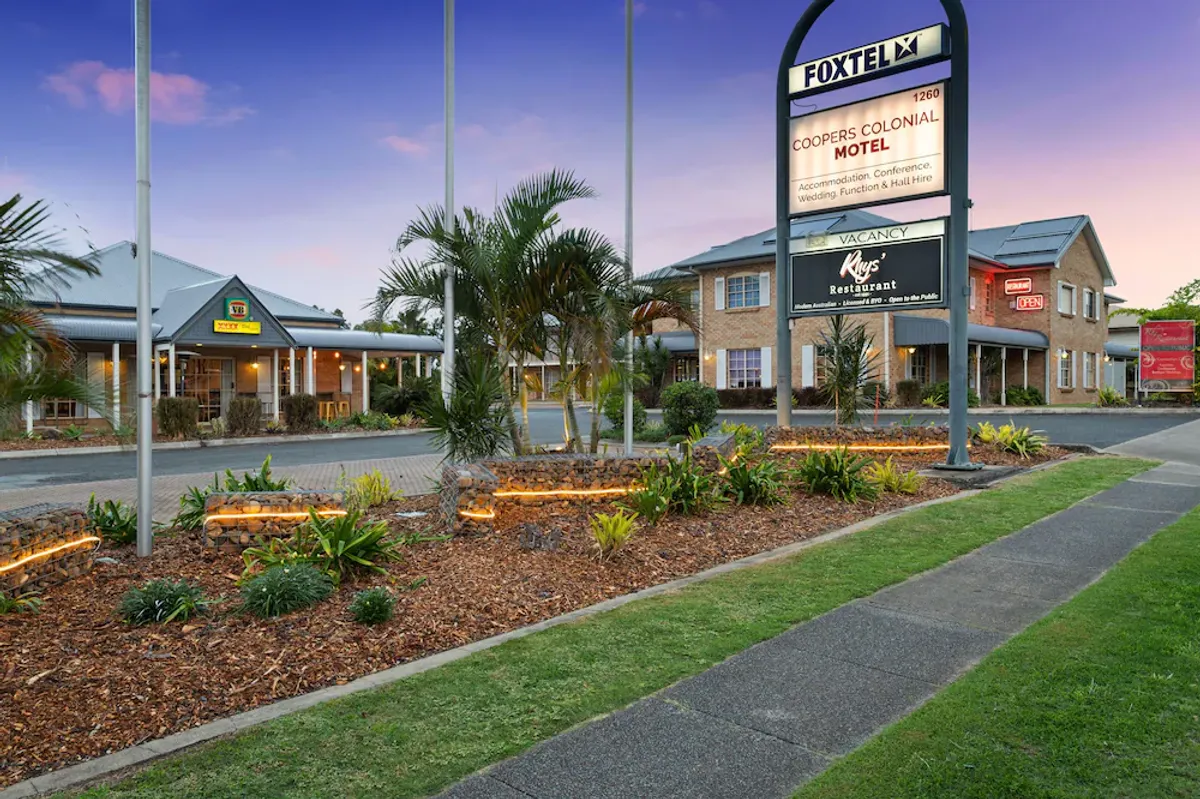 Image of Coopers Colonial Motel