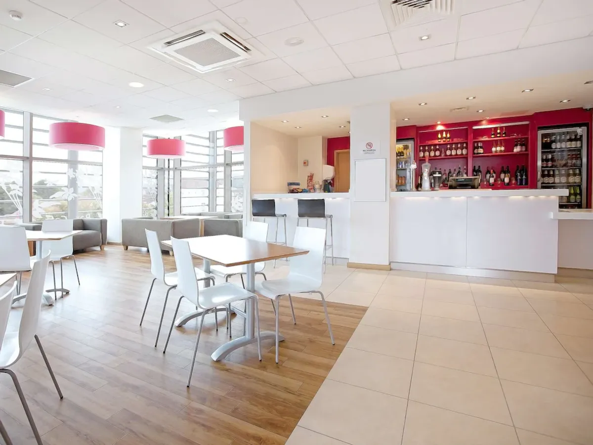 Image of Travelodge Gloucester