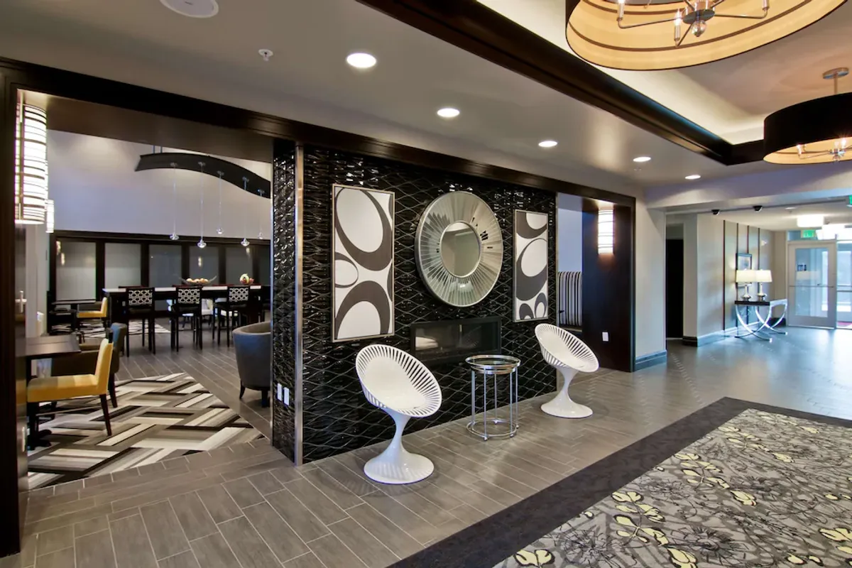 Image of Hampton Inn & Suites Bellevue Downtown/Seattle