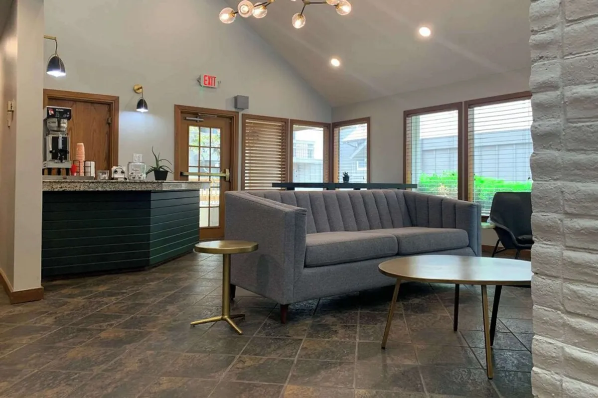 Image of MainStay Suites Springfield South - Battlefield Rd
