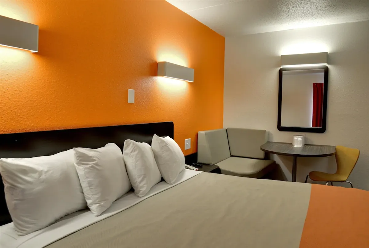 Image of Motel 6-Toledo, OH
