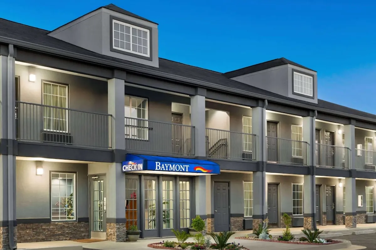Image of Baymont by Wyndham Warner Robins