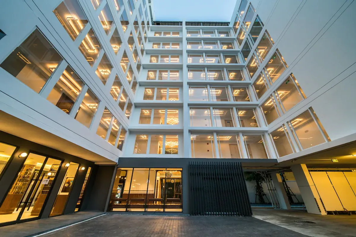 Image of Hotel Amber Sukhumvit 85