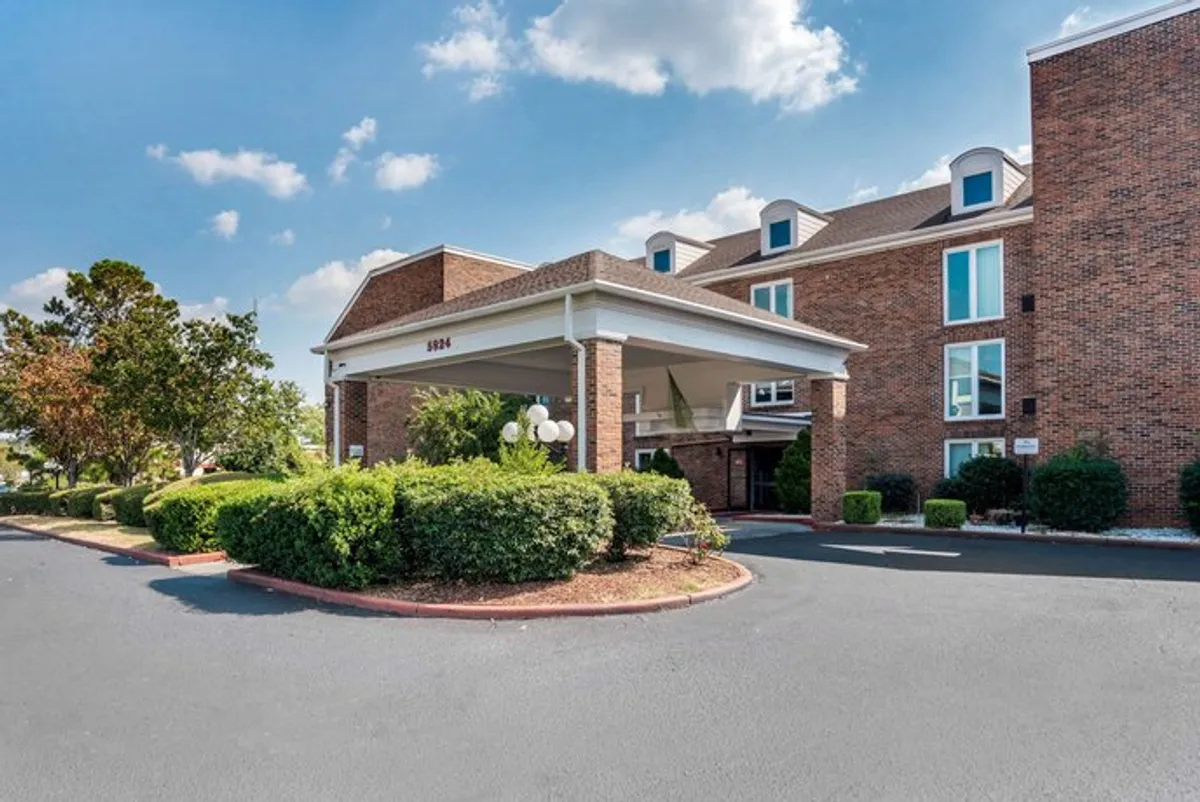 Image of Clarion Inn Montgomery East Monticello Dr