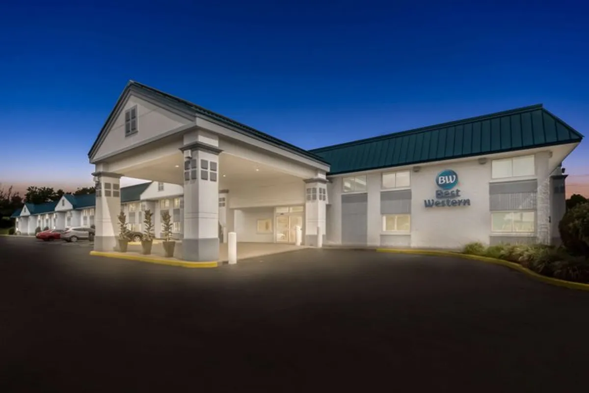 Image of Best Western Burlington Inn