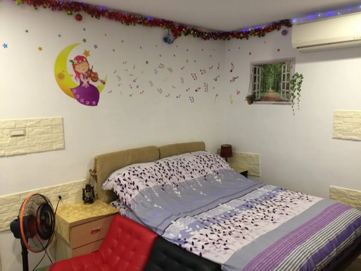 Image of Taipei Night market New Suite