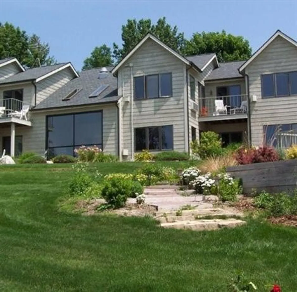 Image of Bay Point Inn