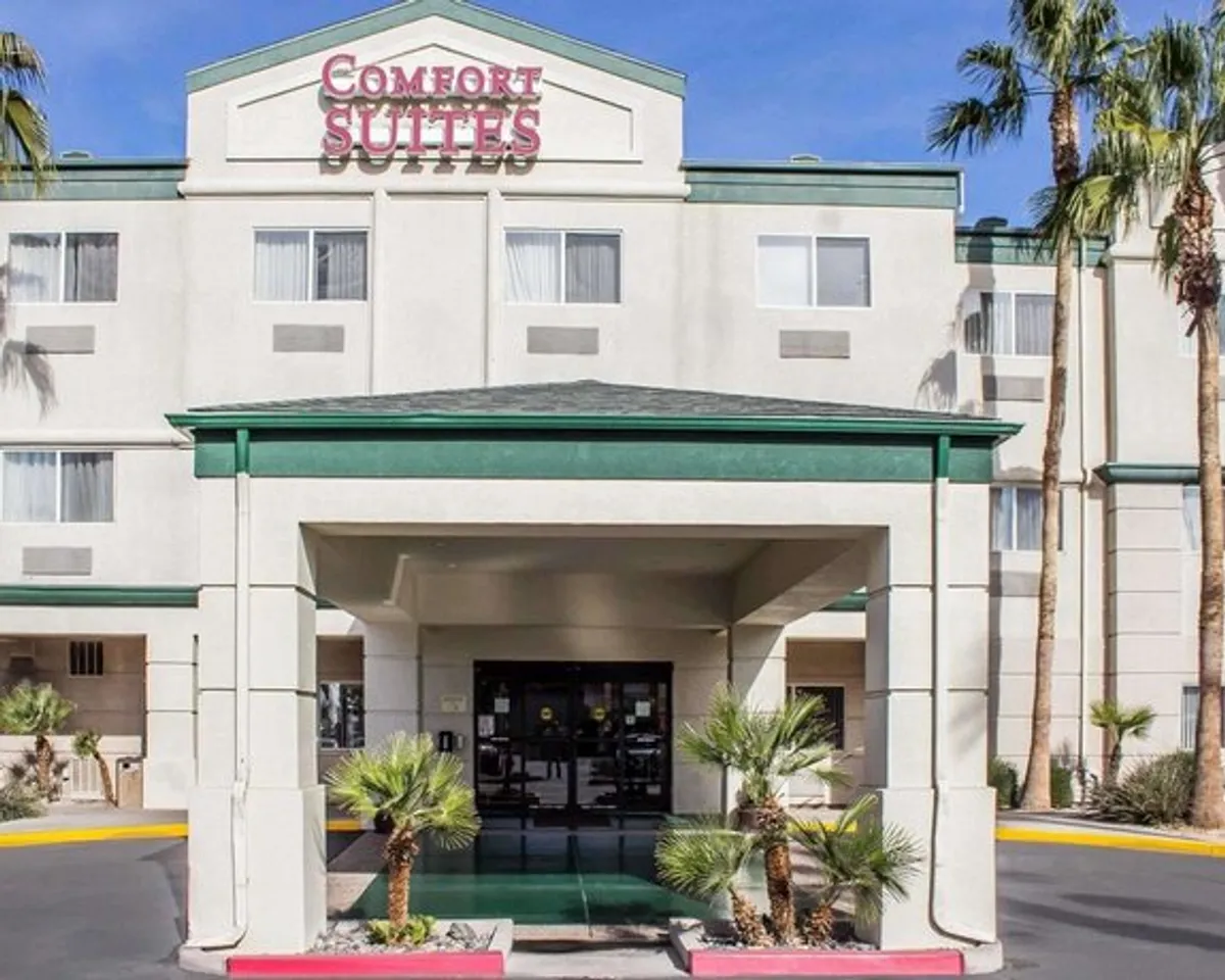 Image of COMFORT SUITES PHOENIX NORTH