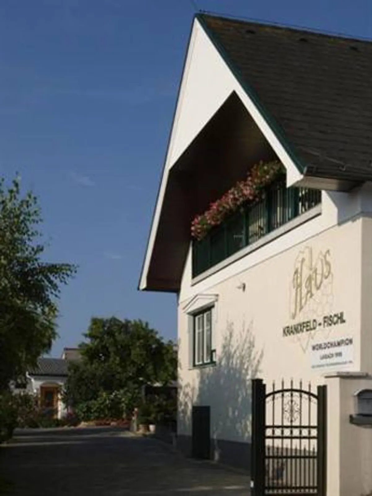 Image of Weingut & Pension Kranixfeld-Fischl