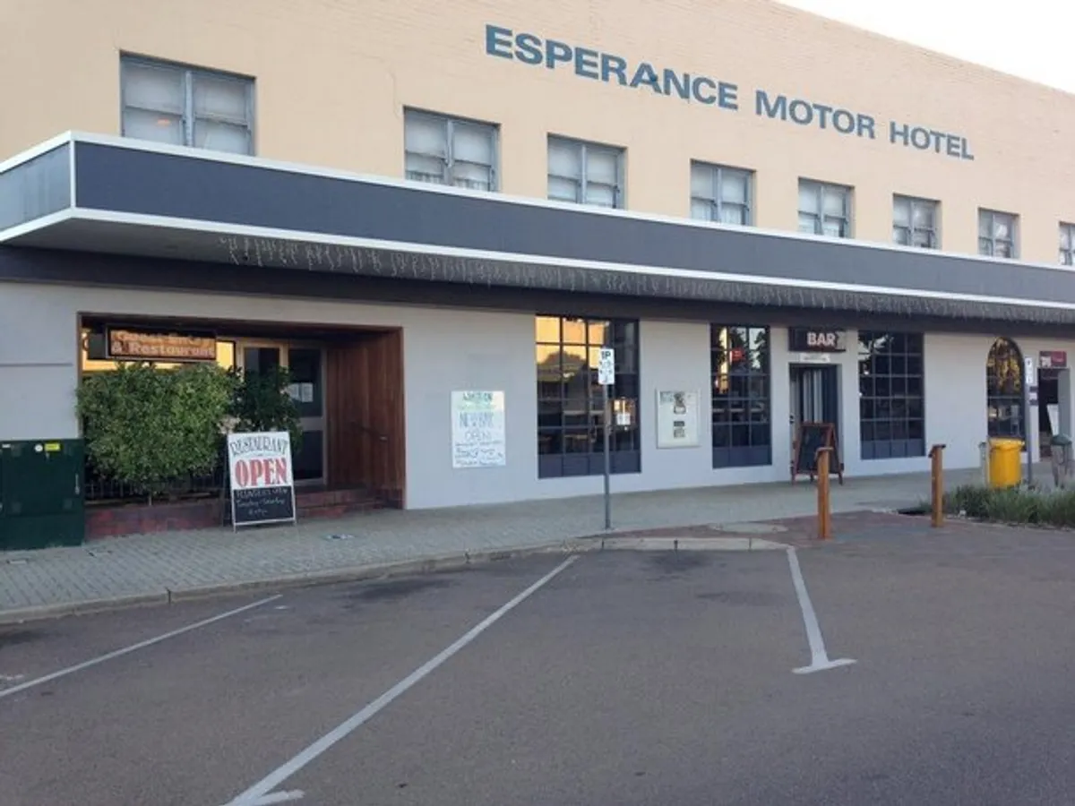 Image of Esperance Motor Hotel