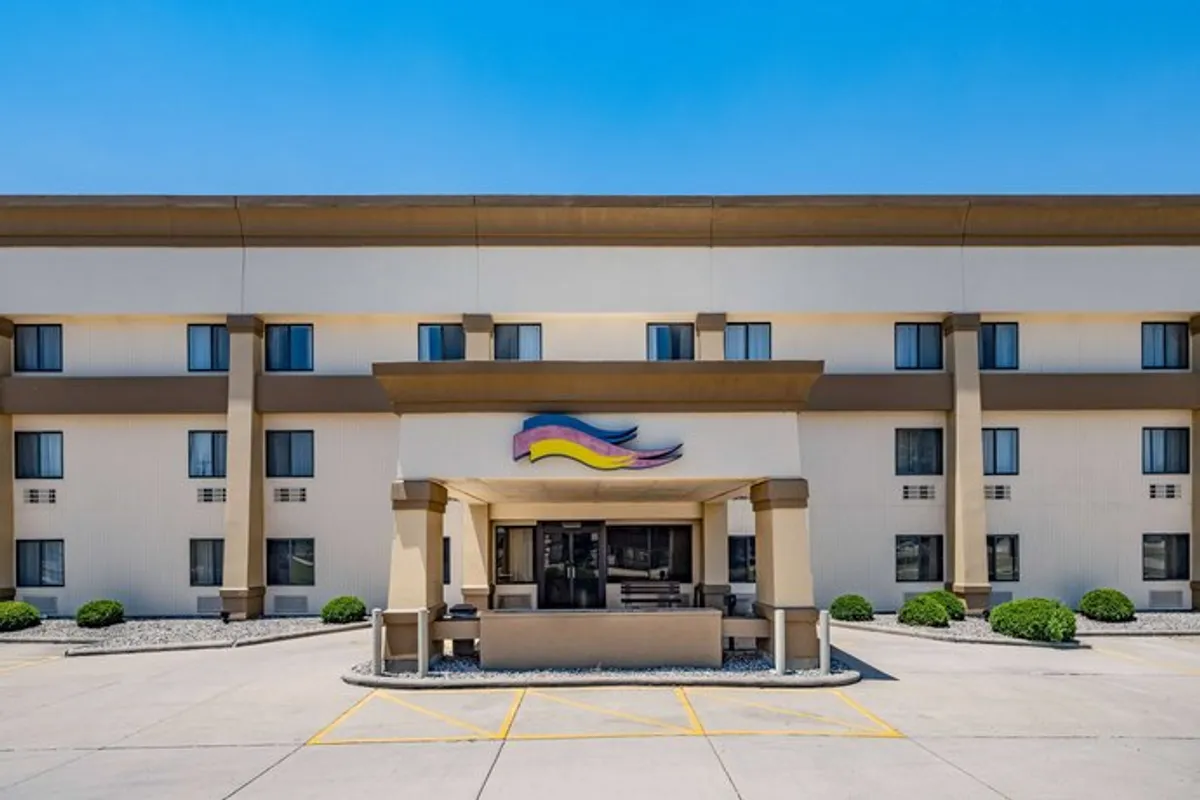 Image of Baymont by Wyndham Champaign