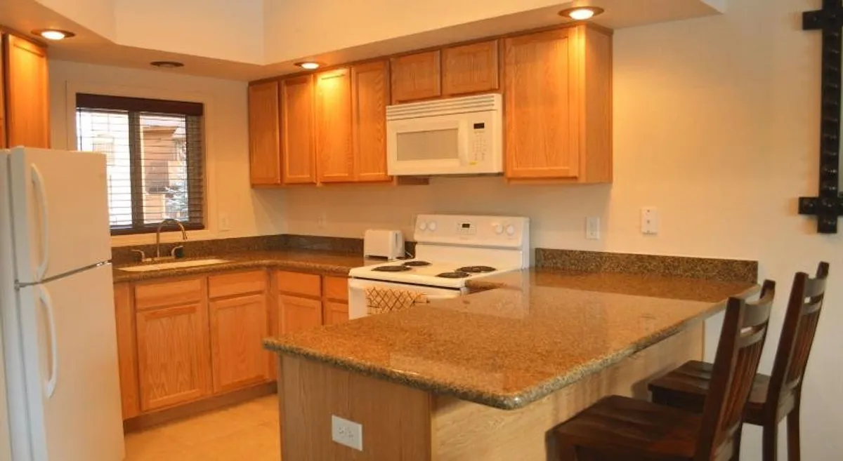 Image of Canyon Plaza Premier Studio and Apartments