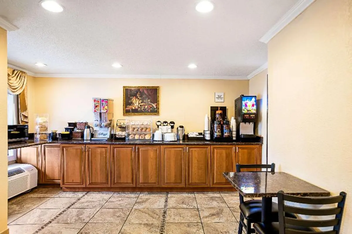 Image of RODEWAY INN METRO AIRPORT