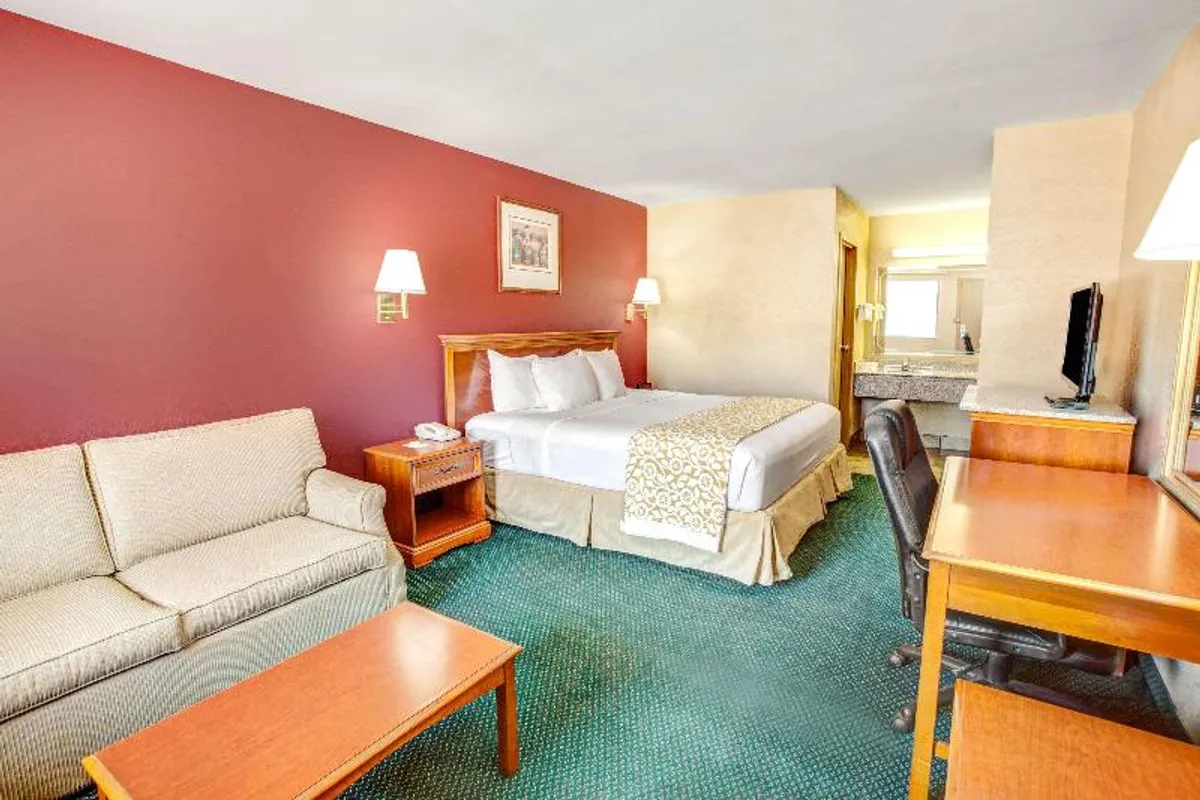 Image of Days Inn by Wyndham Kennesaw