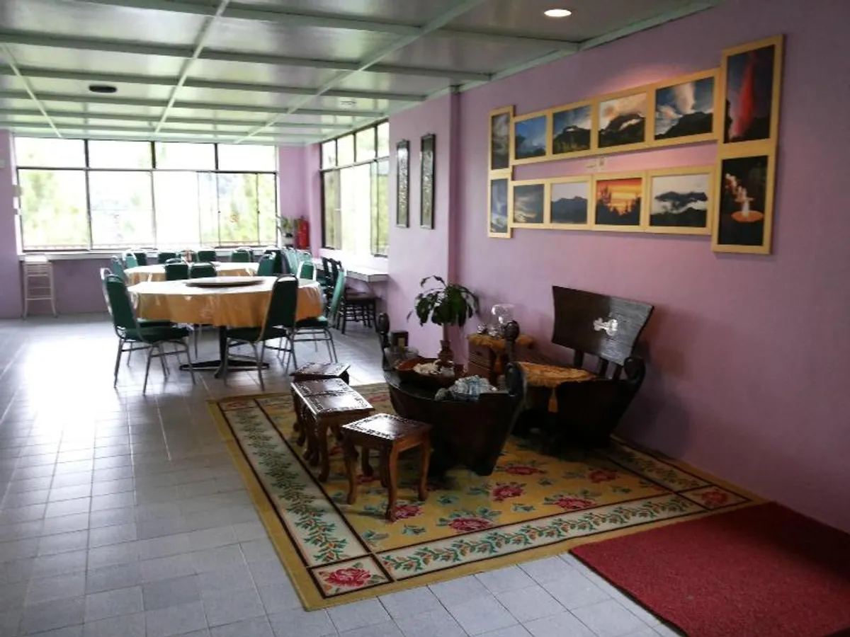 Image of Wayn Zen Rose Cabin
