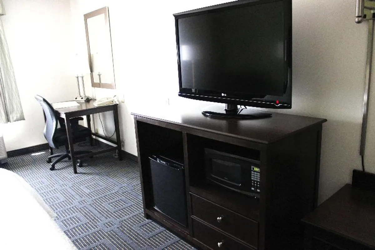 Image of HAMPTON INN & SUITES HAZARD, KY