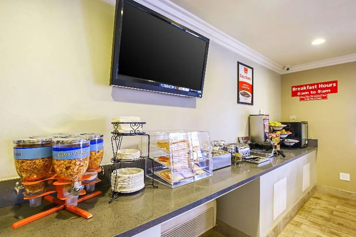 Image of Econo Lodge San Bernardino I-215