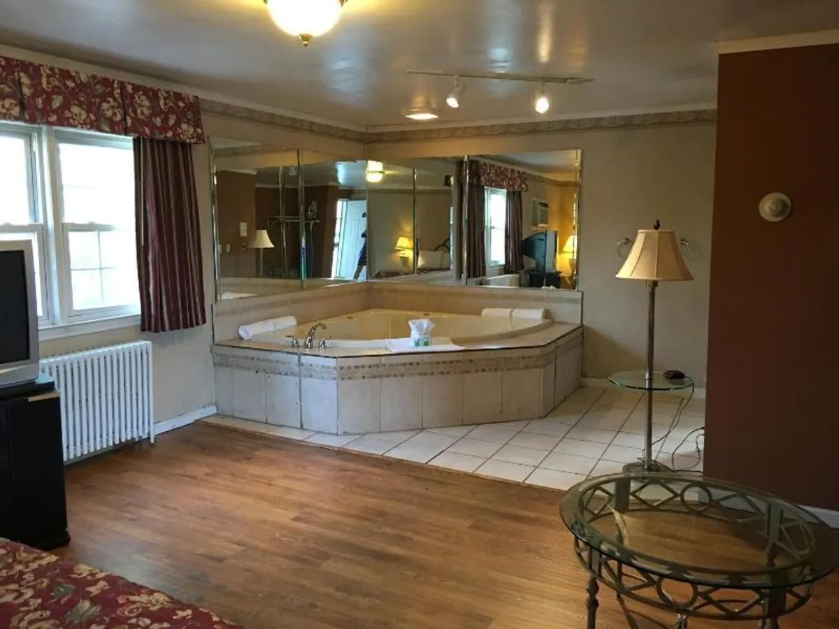Image of Golden Circle Inn