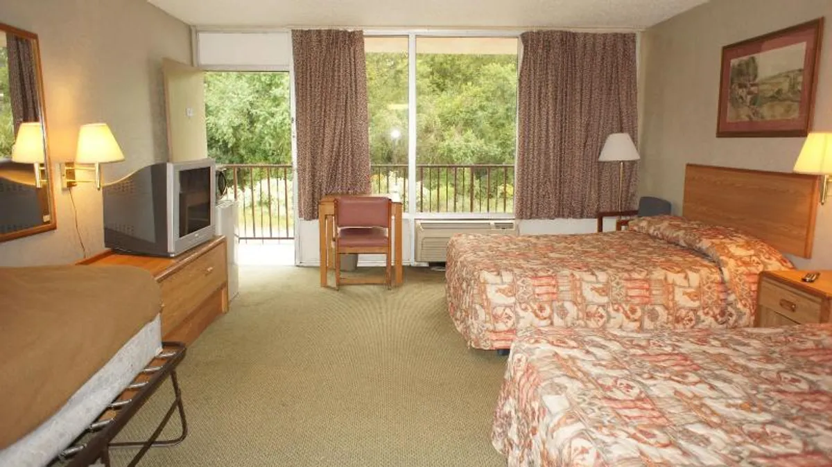Image of Executive Inn & Suites