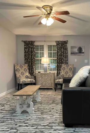 Image of Near all Hospitals! BAFB Restaurants and Shopping