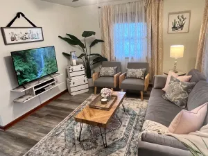 Image of Coastal Charm w/Jacuzzi Tub-8min to Mayo