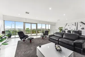 Image of KENNEDY EXECUTIVE TOWNHOUSE – LUXURIOUS & SPACIOUS