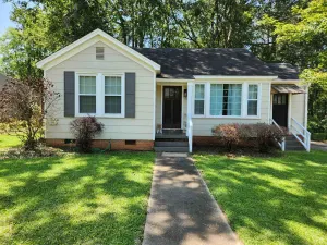 Image of The Callaway Cottage- HOME AWAY FROM HOME!