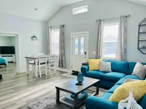 Image of Northside Getaway ~ Modern ~ Spacious