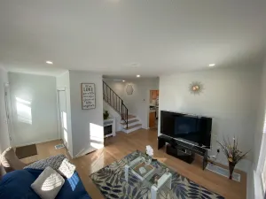 Image of Cheerful and Elegant apartment with Parking