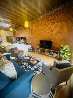 Image of Franklin's Urban Retreat in the heart of downtown