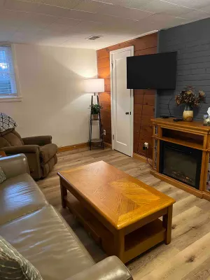 Image of Comfortable Cambridge Hideaway Unit 1