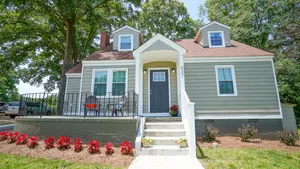 Image of 4bd/3bth Combined Cape Cod & Cottage | 5 Min to RH