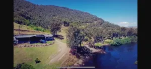 Image of Hideaway overlooking the Murray River