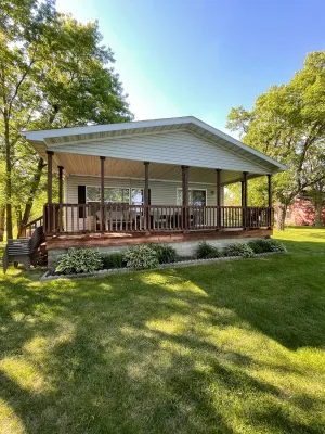 Image of Lakefront Living on Buchanan Lake