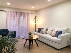 Image of Luxury Apartment Downtown- 2bed/ 1bath