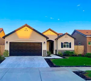 Image of Clean, Cozy, Happy New Home in North Merced