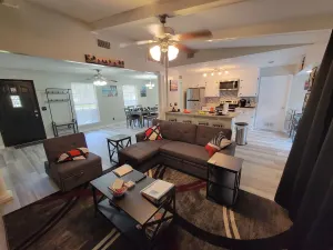 Image of Peaceful Hideaway -5 mins to Ft Stewart, Pool, W+D