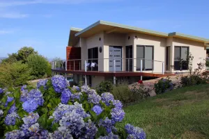 Image of Ou+look BnB - Modern Luxury Apartment