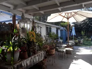 Image of Garden Chalet walking distance to Oldtown Salinas