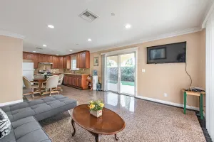 Image of Lovely, full function guest house with privacy.