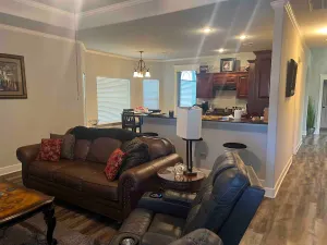 Image of 3 bedroom 2 bath Townhome Approximaley 2000 sq ft.