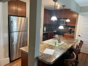 Image of Uptown Minneapolis - Wedge Neighborhood Apt 3