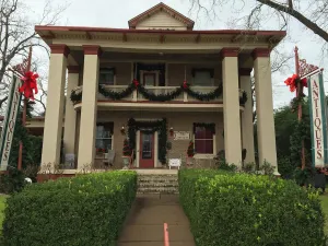 Image of Laurel Ridge Inn, Entire Second Floor
