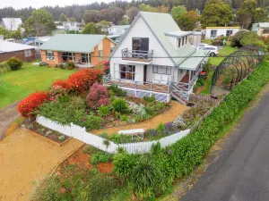 Image of Tasman Street Cottage